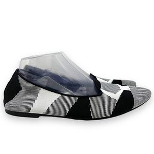 Skechers Cleo Sherlock Black/White Flats Women's 9.5